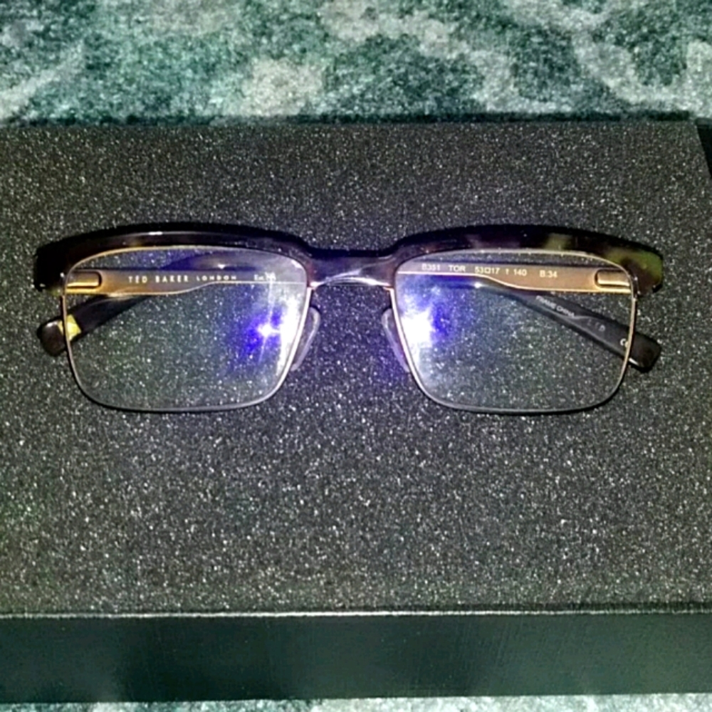 Ted Baker London glases
